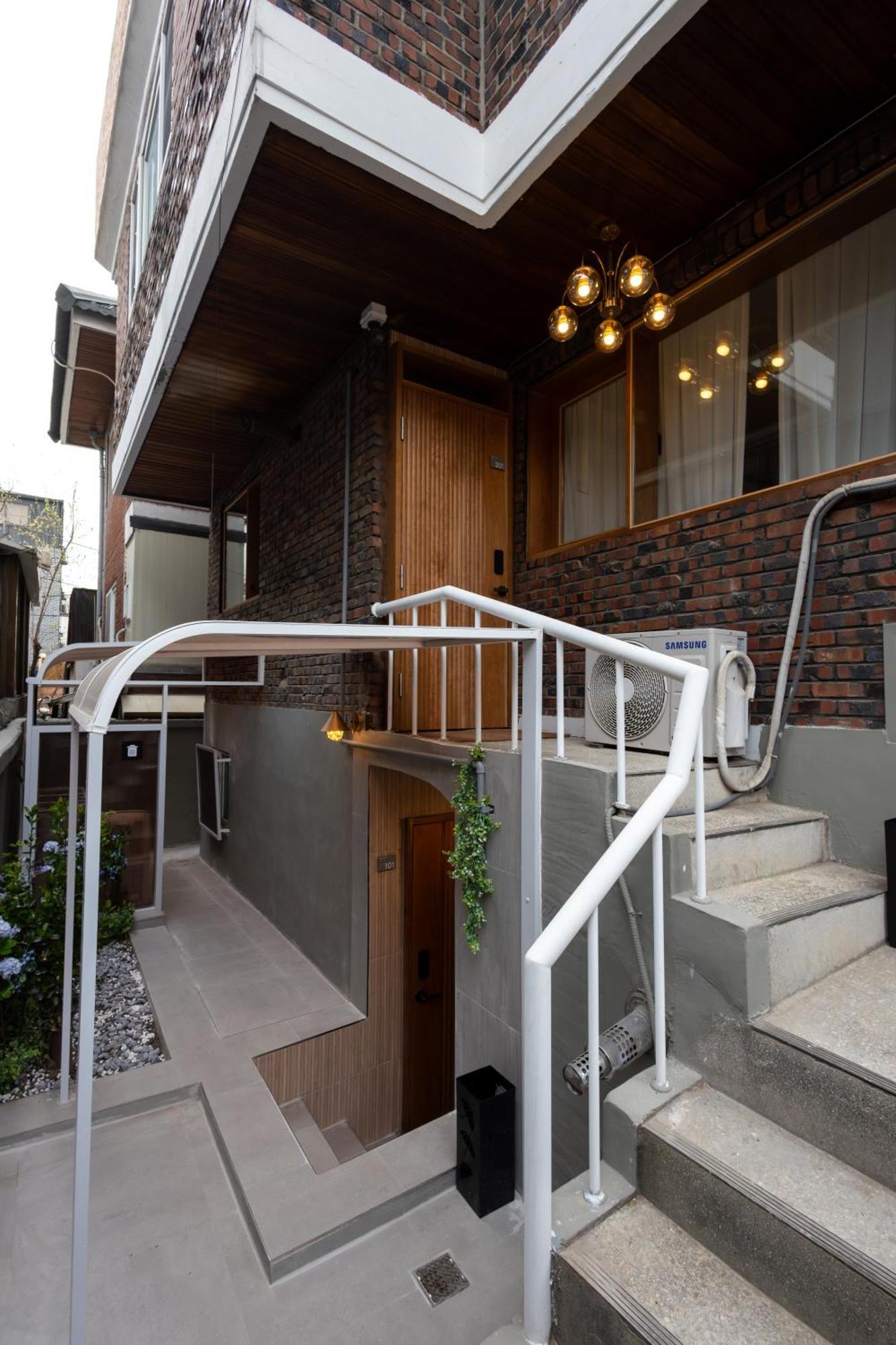 Marie's House 101 Hongdae Bed & Breakfast *